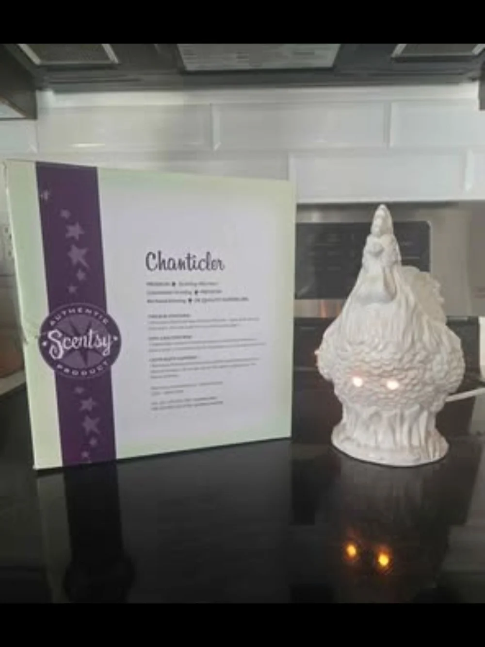 Scentsy White Ceramic Rooster Chanticleer Wax Warmer w/Original Box